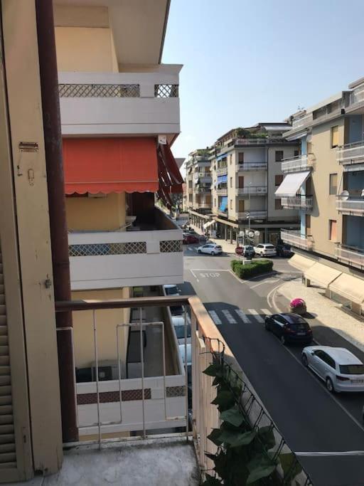 Monolocale Mare Maty Apartment Marina Di Carrara Exterior photo